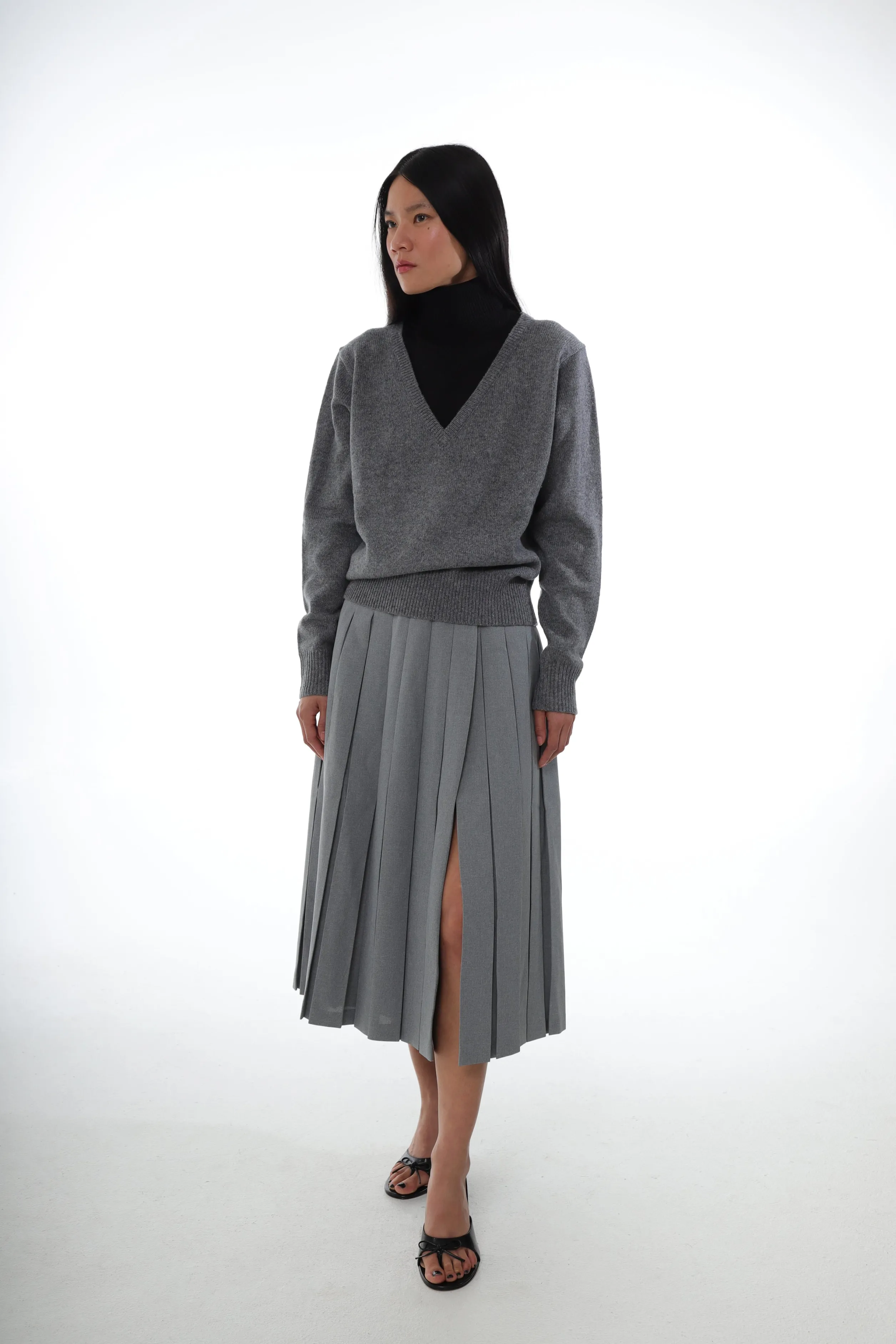BAMBOO SWEATER IN CHARCOAL>SANDY LIANG New