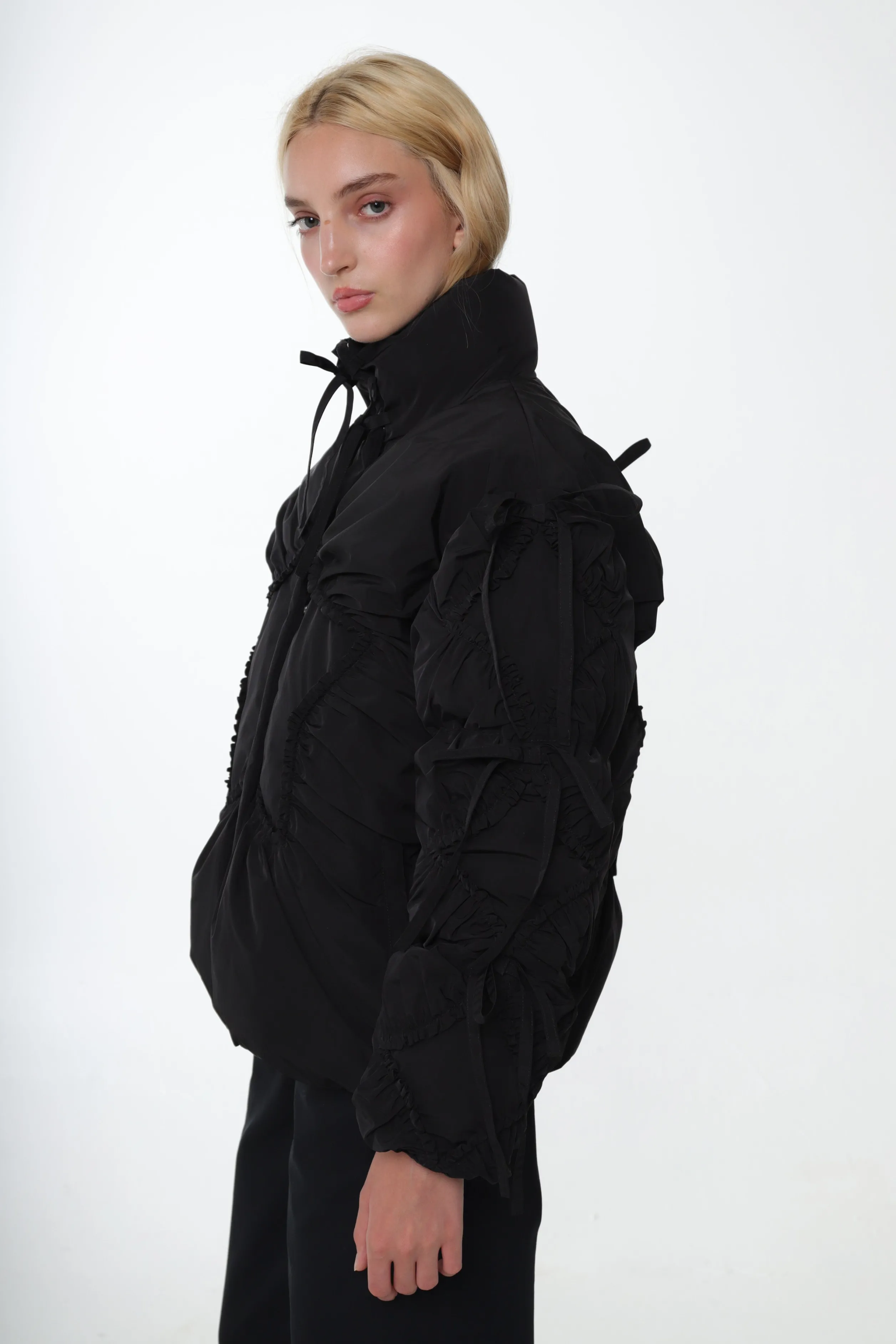 etoile_puffer_in_black_2-1.webp ETOILE PUFFER IN BLACK>SANDY LIANG Flash Sale