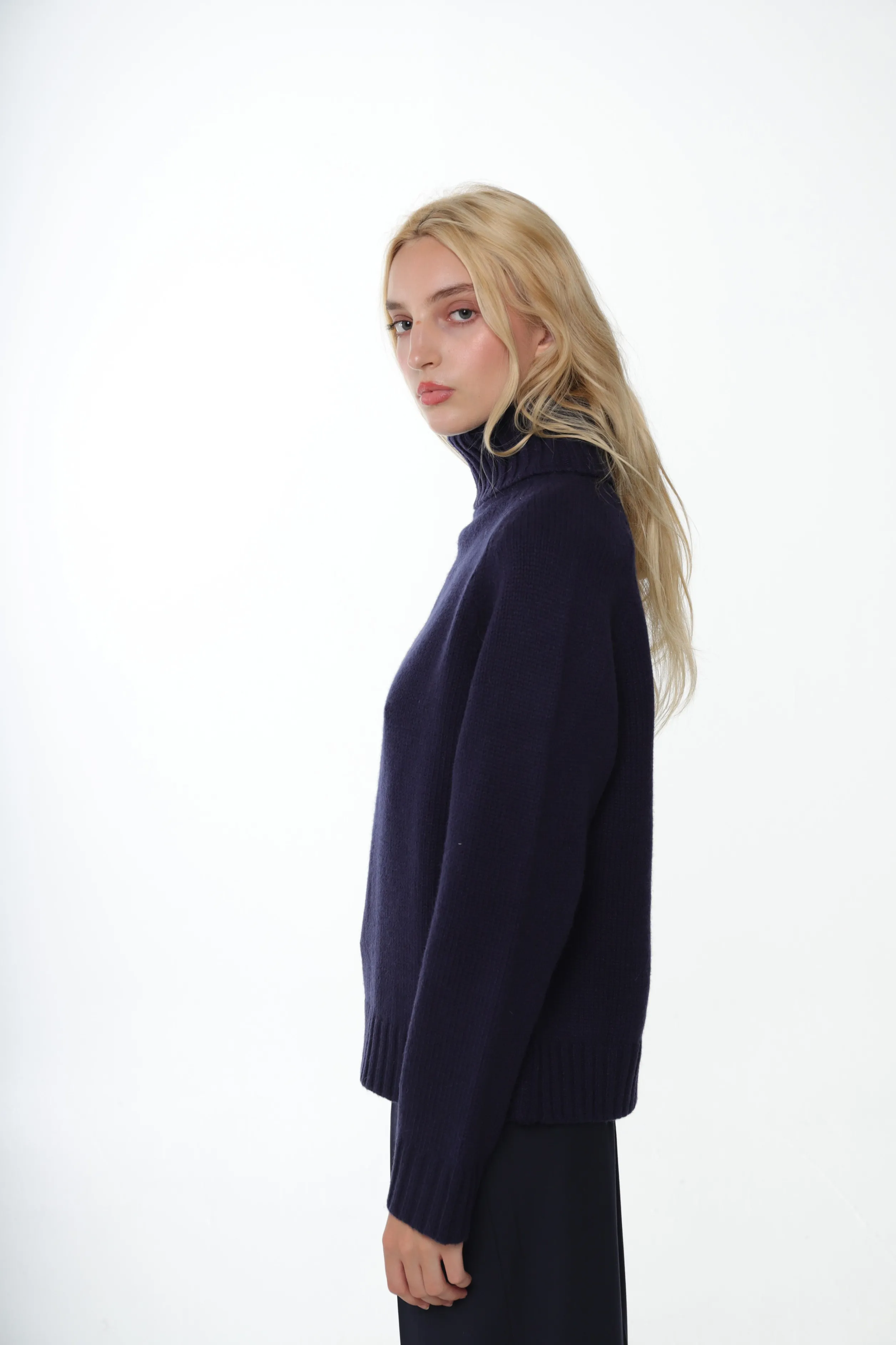 gums_sweater_in_navy_2-1.webp GUMS SWEATER IN NAVY>SANDY LIANG Flash Sale