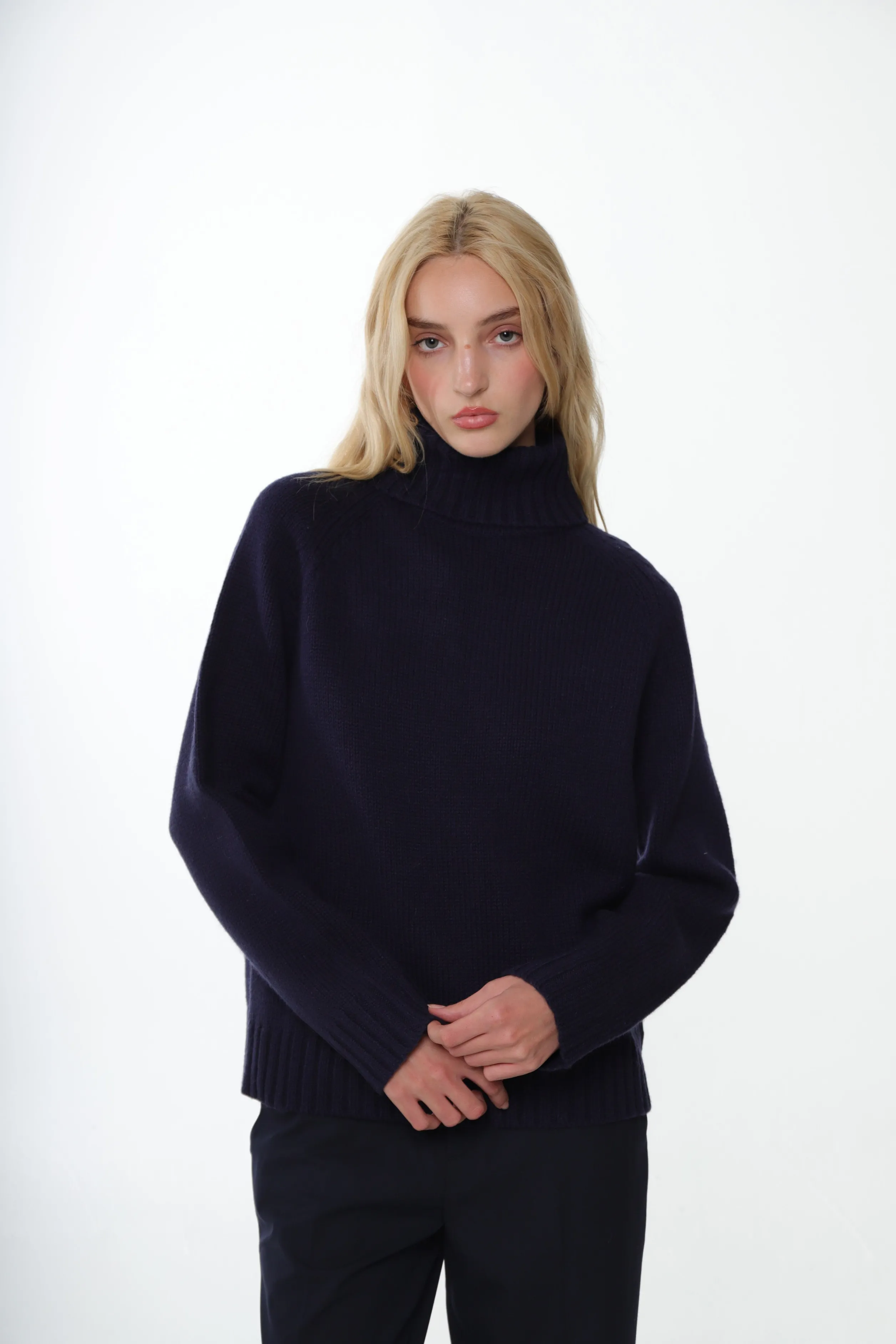 gums_sweater_in_navy_3-1.webp GUMS SWEATER IN NAVY>SANDY LIANG Flash Sale