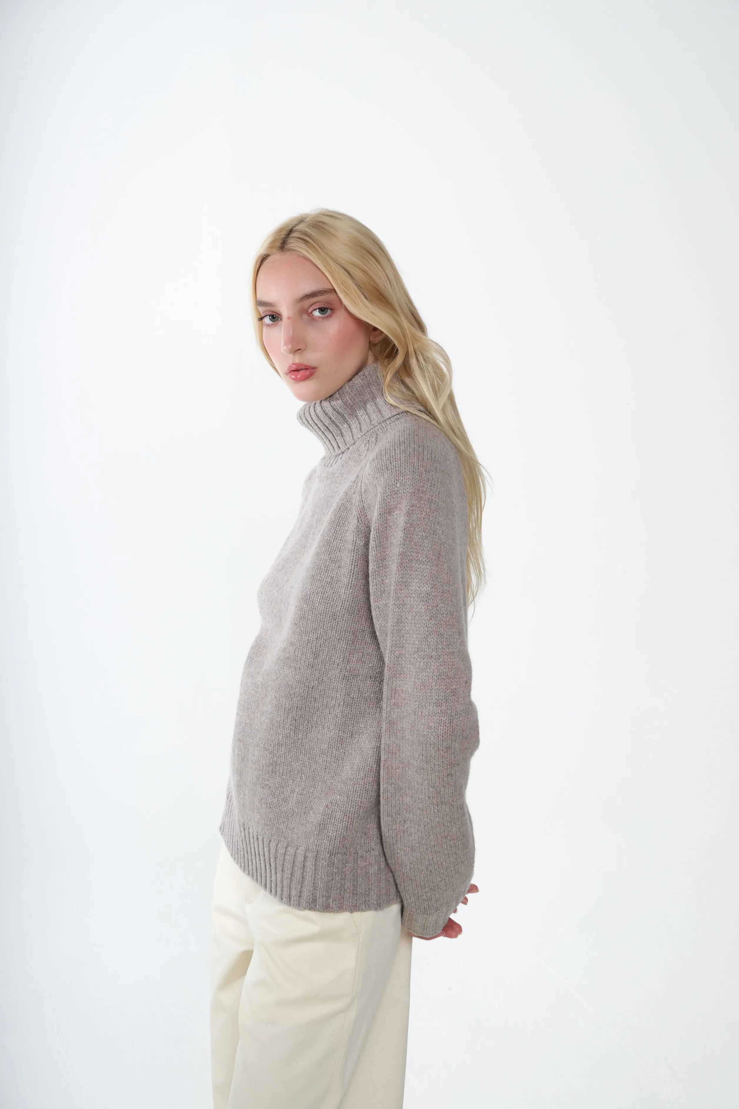 gums_sweater_in_taupe_2-1.webp GUMS SWEATER IN TAUPE>SANDY LIANG Clearance