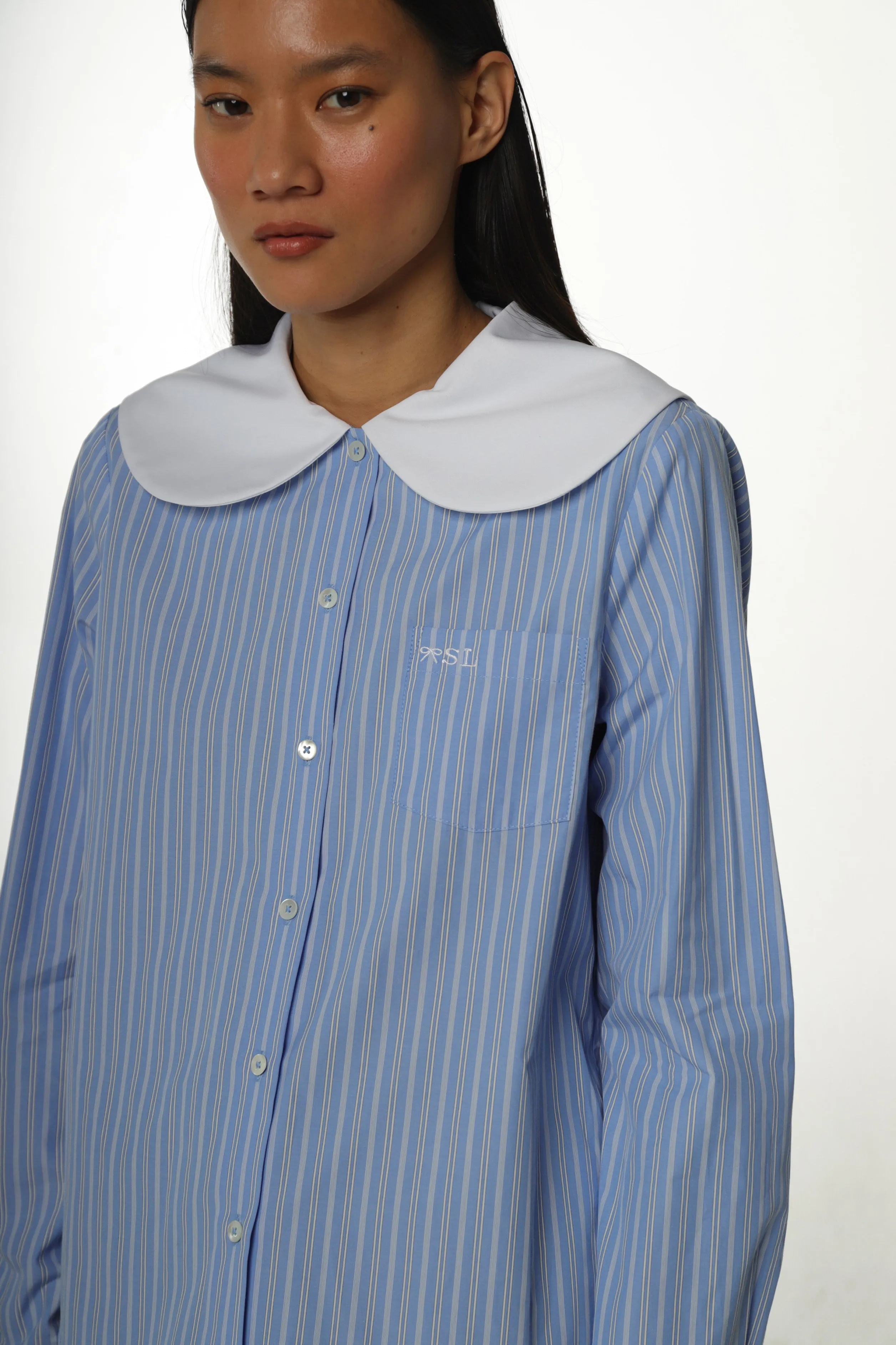 luton_shirt_in_light_blue_stripe_2-1.webp LUTON SHIRT IN LIGHT BLUE STRIPE>SANDY LIANG Best Sale