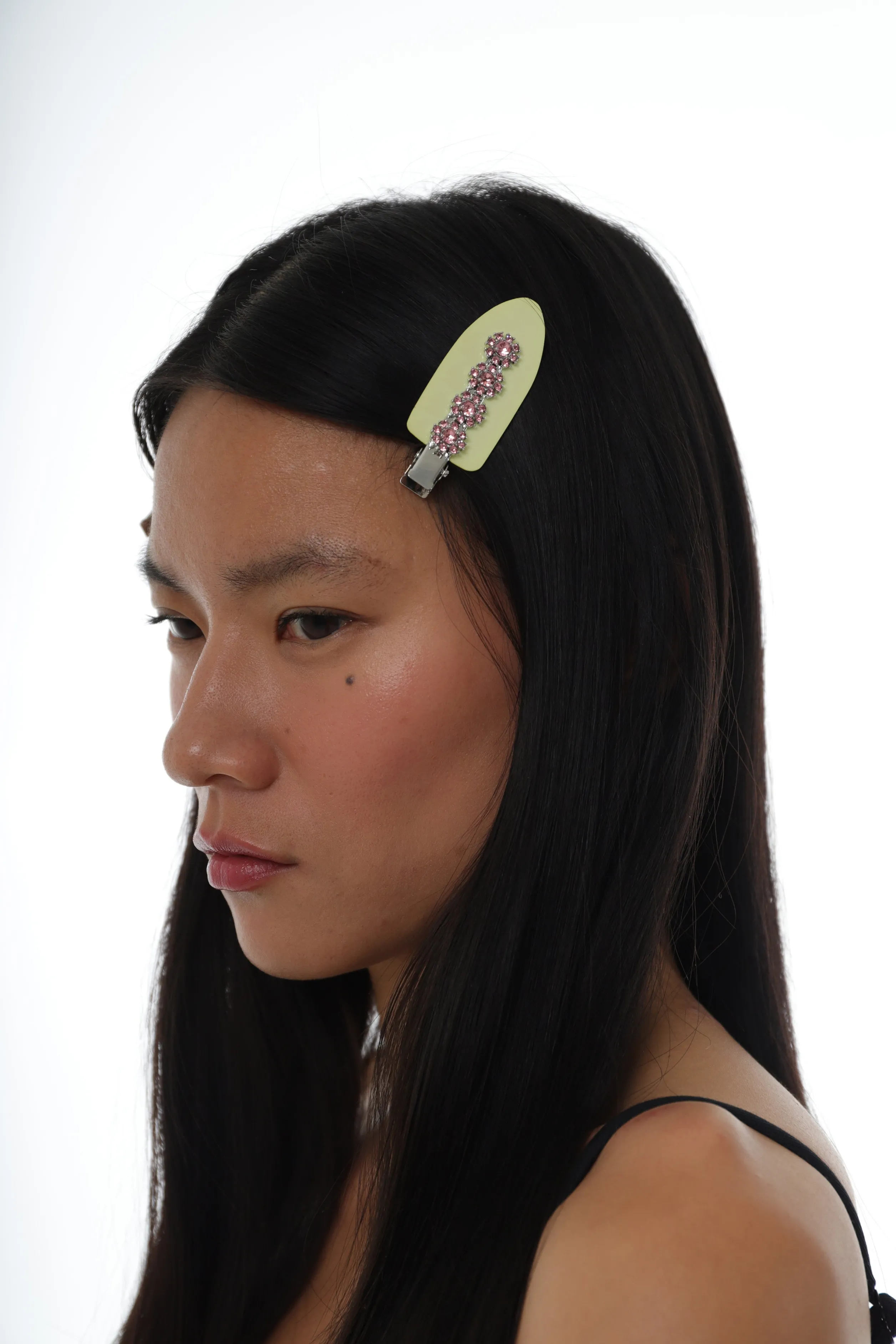 MAKEUP CLIPS IN BUTTER>SANDY LIANG Fashion