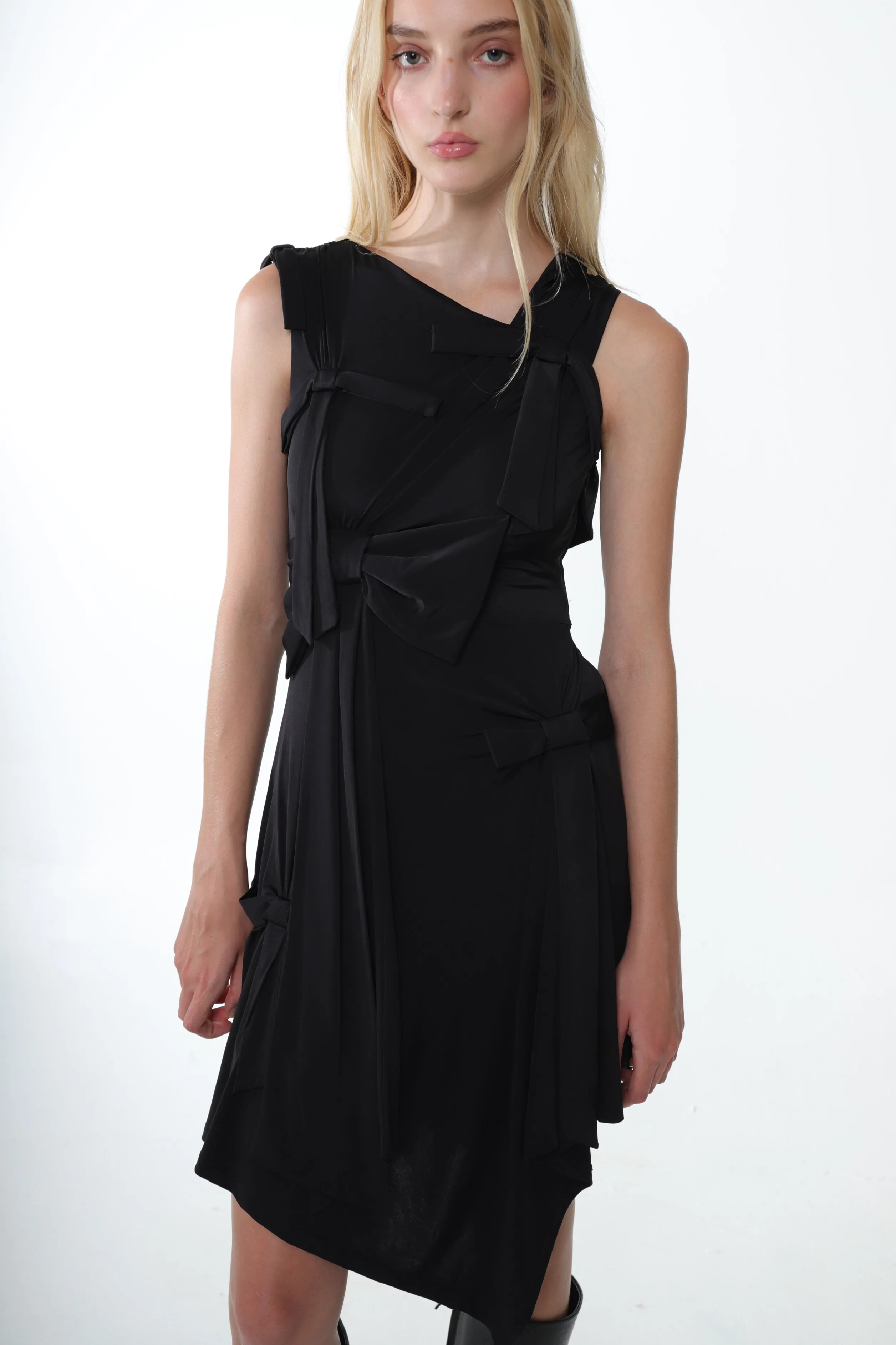 nabe_dress_in_black_4-1.webp NABE DRESS IN BLACK>SANDY LIANG Shop