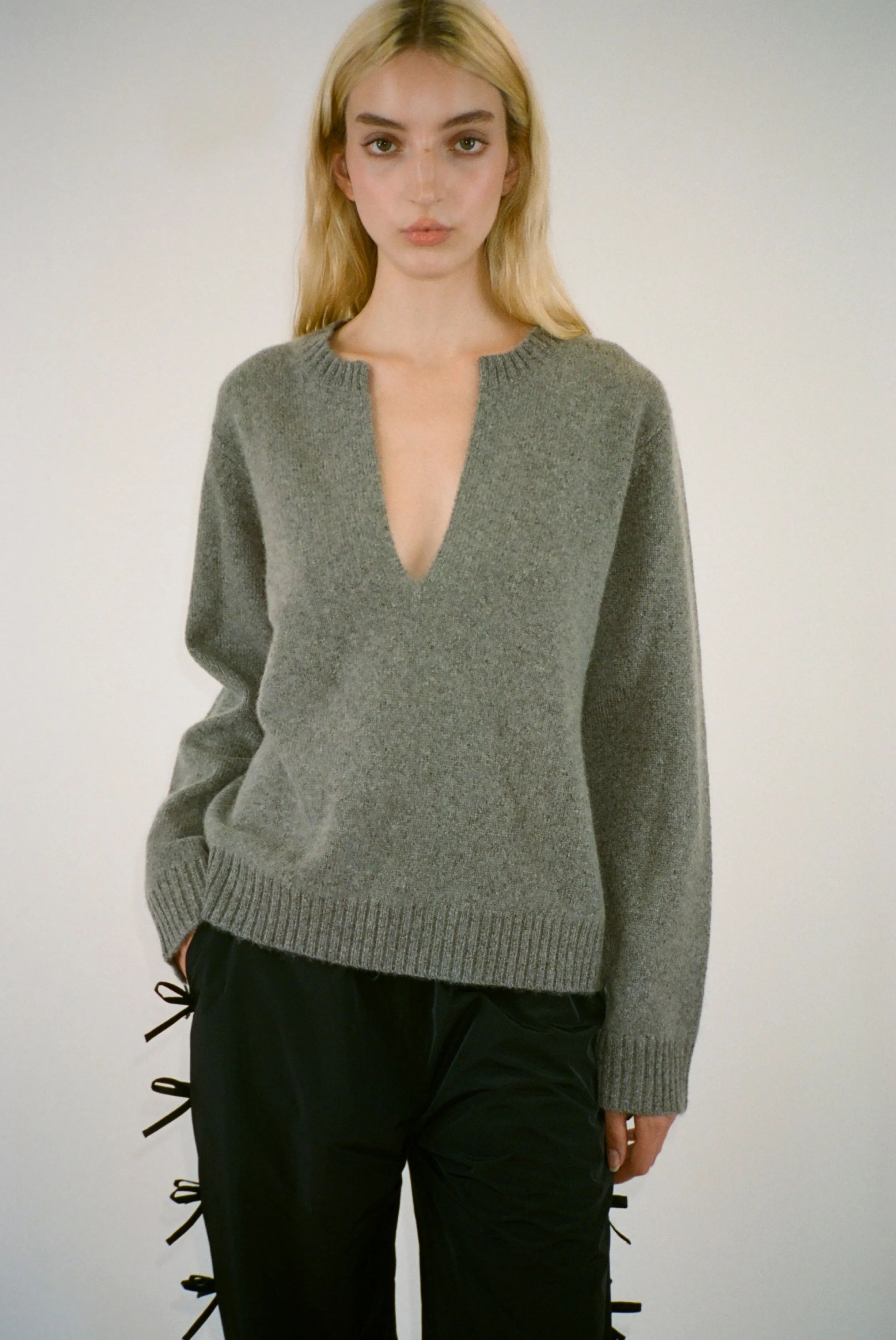 NESH CASHMERE SWEATER IN TAUPE>SANDY LIANG Best