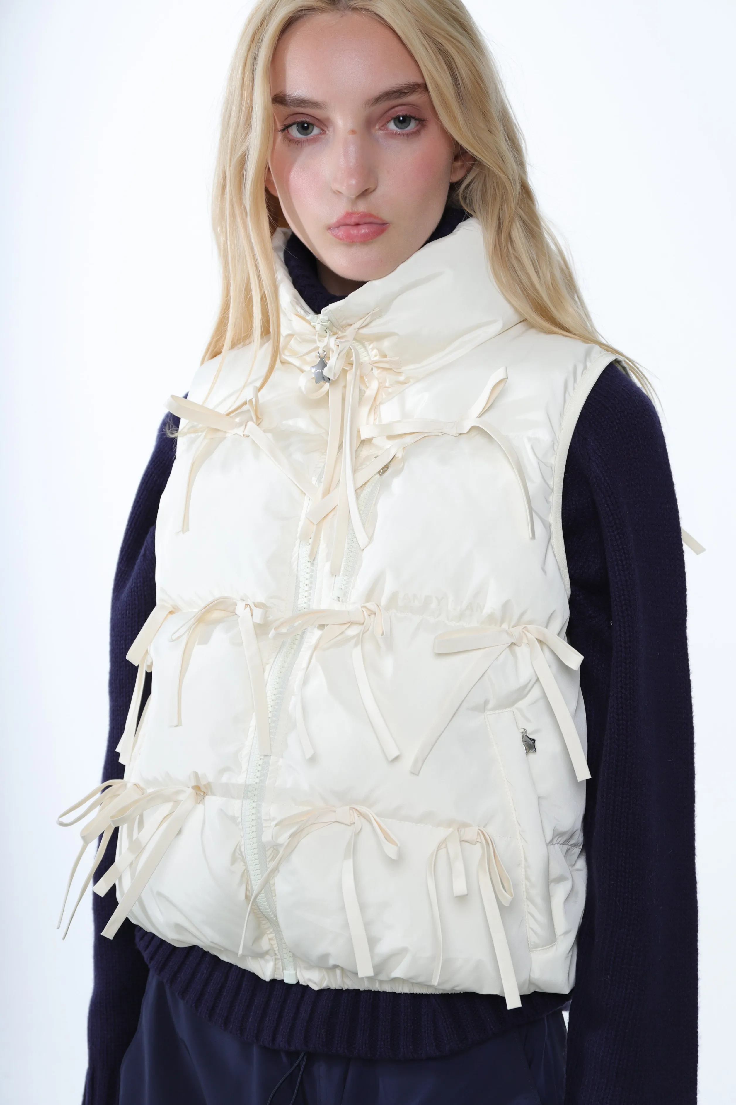 patro_vest_in_ivory_3-1.webp PATRO VEST IN IVORY>SANDY LIANG New