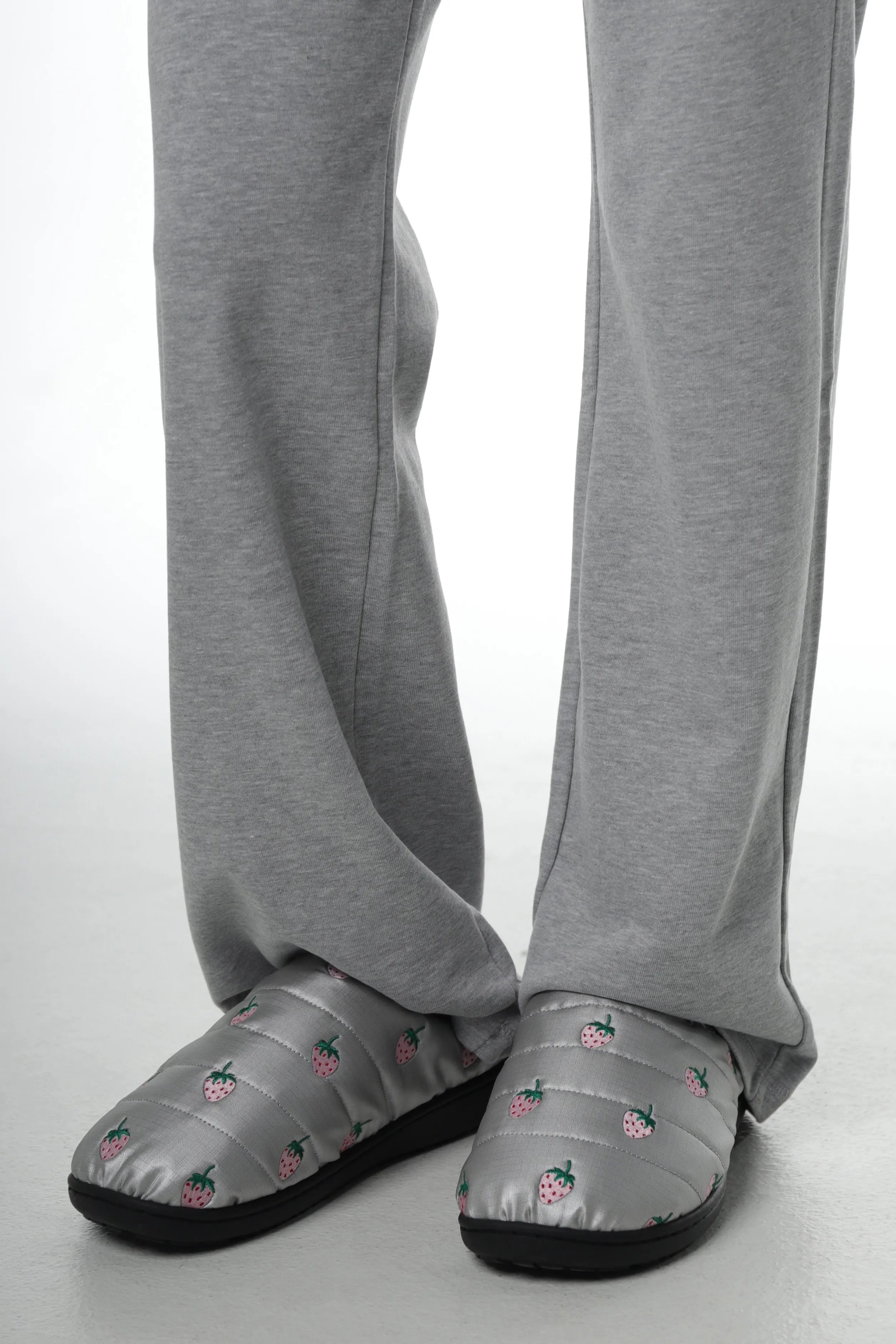 sandy_liang_x_subu_slippers_in_chrome_3-1.webp X SUBU SLIPPERS IN CHROME>SANDY LIANG Best Sale