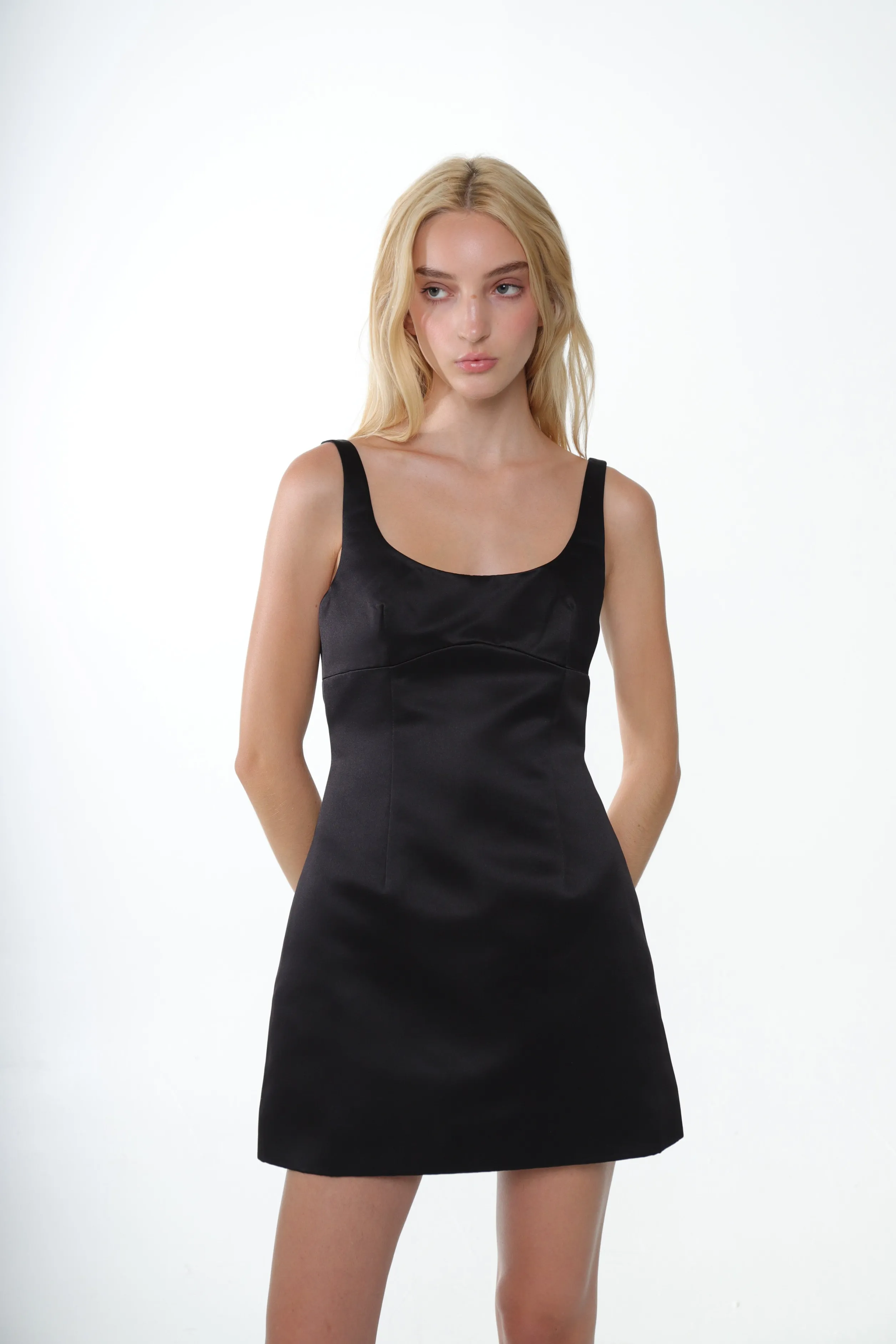 simon_dress_in_black_4-1.webp SIMON DRESS IN BLACK>SANDY LIANG Store