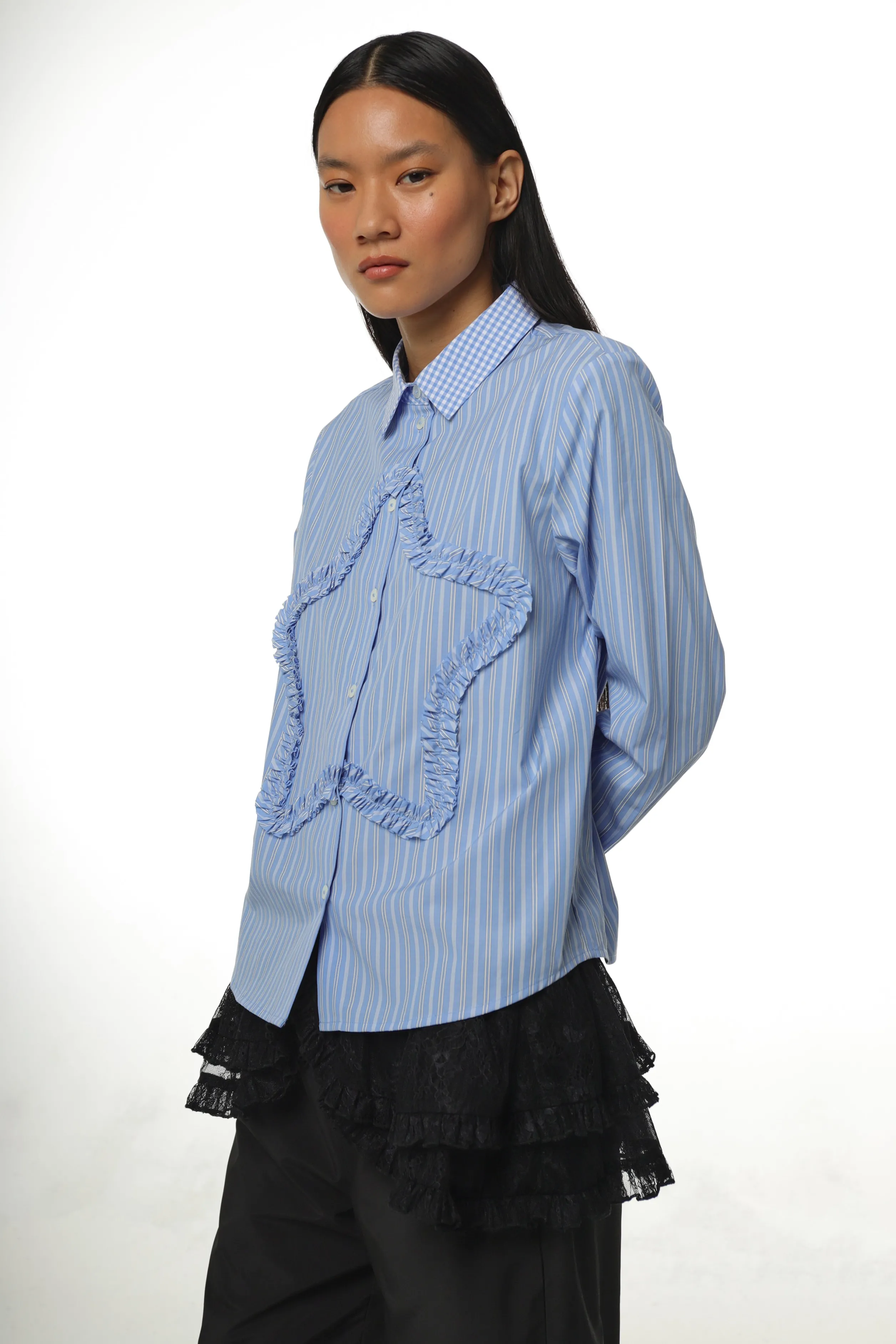 sirius_shirt_in_light_blue_stripe_2-1.webp SIRIUS SHIRT IN LIGHT BLUE STRIPE>SANDY LIANG Flash Sale